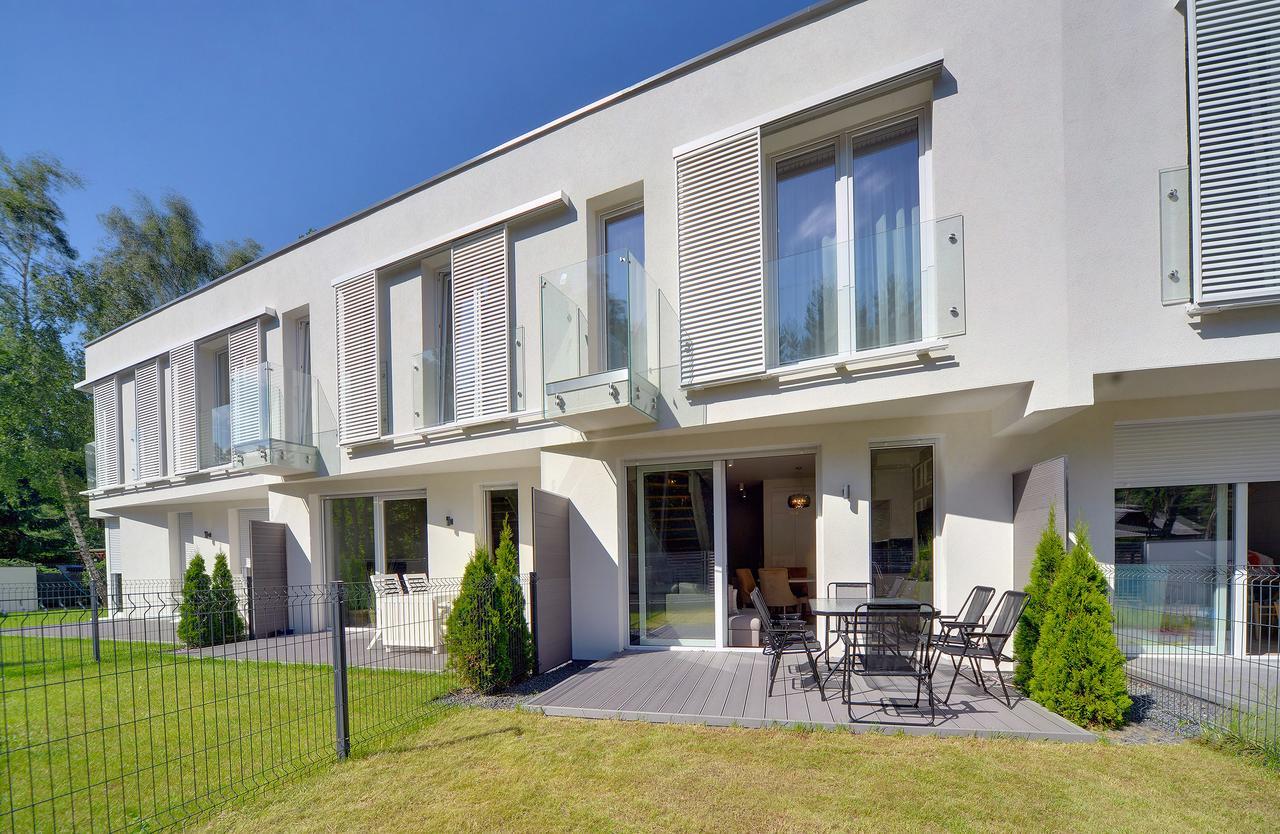 Apartamenty Sun Seasons 24 - Four Seasons Pobierowo Exteriör bild