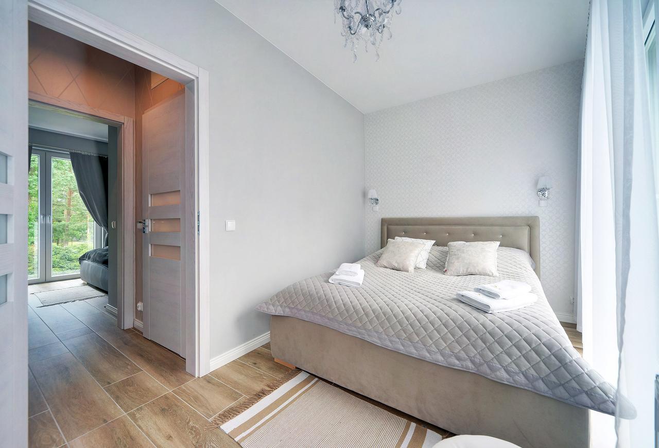 Apartamenty Sun Seasons 24 - Four Seasons Pobierowo Exteriör bild